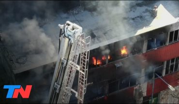 Video: Los impactantes videos del trágico incendio del edificio de Caseros en el que murieron tres bomberos