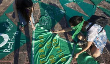 translated from Spanish: Edomex collectives make ‘pañuelazo’ for decriminalization of abortion