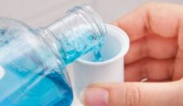 translated from Spanish: New study shows some mouthwashes could be effective against coronavirus