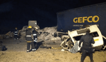 translated from Spanish: St. Louis: Tragic head-on collision between two trucks