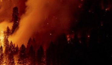translated from Spanish: Wildfire in California grows; could reach Lake Tahoe