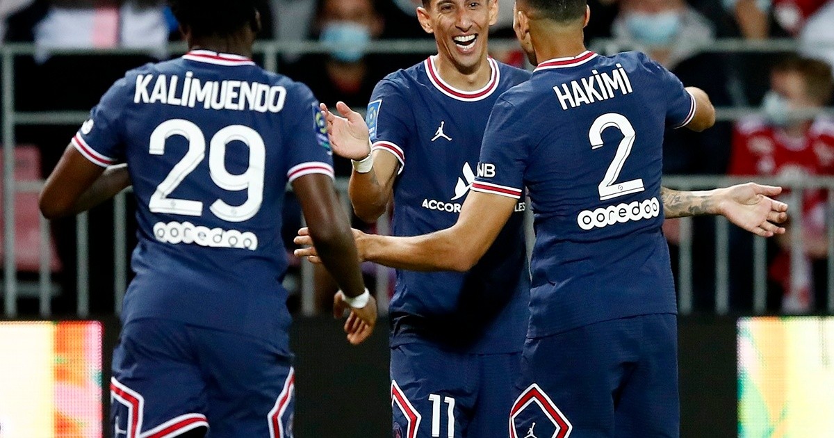With a goal from Di Maria, PSG defeated Brest and still have a perfect score.