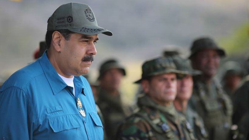 Maduro acusa a Colombia de infiltrar "grupos terroristas" en Venezuela