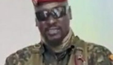 Militares dan golpe y detienen al presidente de Guinea, Alpha Condé