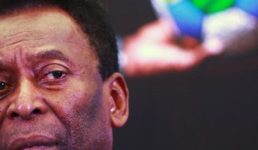 Pelé reveló que acudió al hospital para sus revisiones de rutina