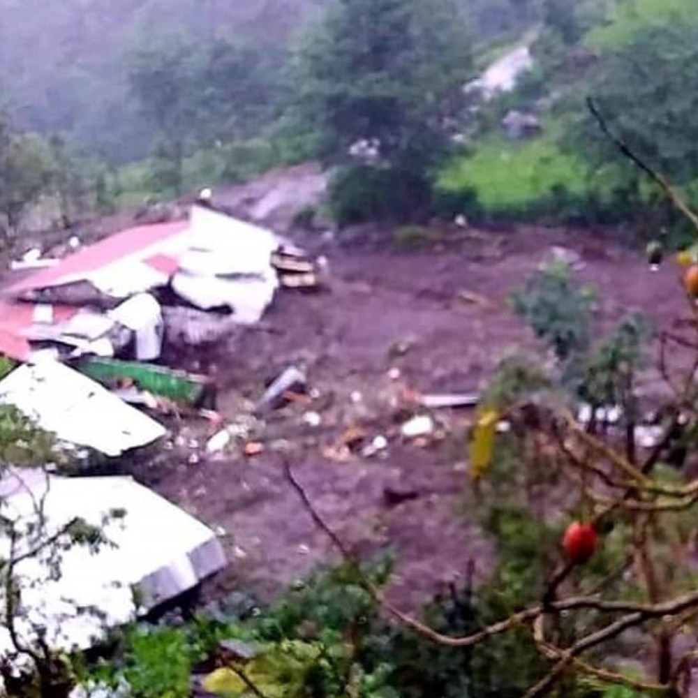 Reportan deslizamiento de tierra en una comunidad de Chiapas