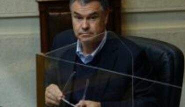 Senador Ossandón emplaza a Sichel por retiros de ahorros previsionales: «Tiene que decir públicamente si sacó o no el 10%»