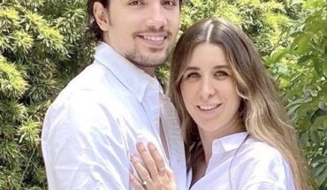 translated from Spanish: Alex Fernandez and his wife Alexia Hernandez will be parents