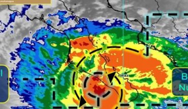 translated from Spanish: Hurricane Olaf continues to cause heavy rains after weakening