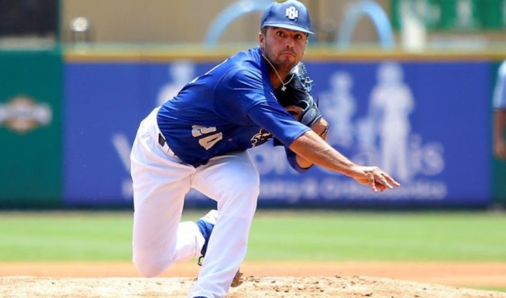 translated from Spanish: Kyle Arjona is the second reinforcement of the Tomateros de Culiacán
