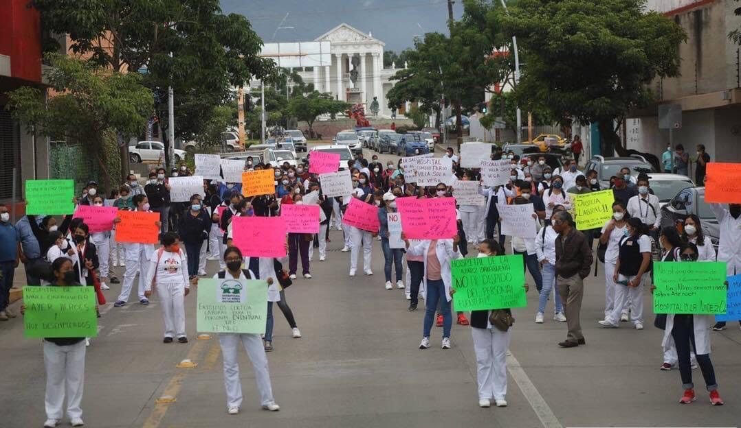Oaxaca health workers are unemployed due to lack of budget