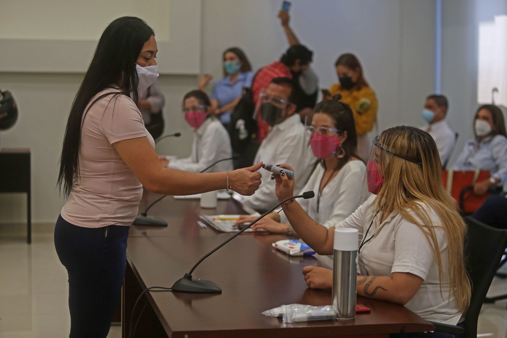 Parties did not allocate $12 million pesos to women's campaigns