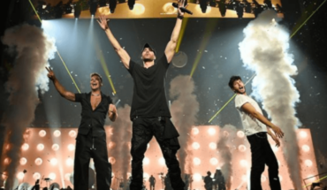 translated from Spanish: Ricky Martin, Enrique Iglesias and Yatra kicked off their tour: Look behind the scenes