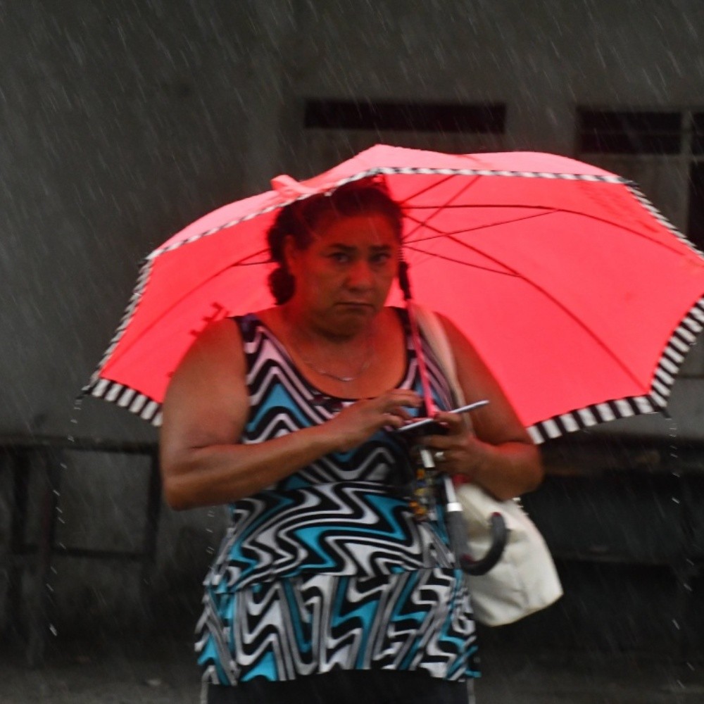 Unlikely rains in Mazatlan due to Olaf degradation