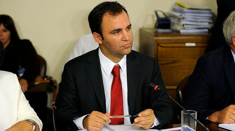 Ex asesor de Sebastián Sichel acusó "vendetta" tras denuncia de aportes irregulares a campaña de 2009