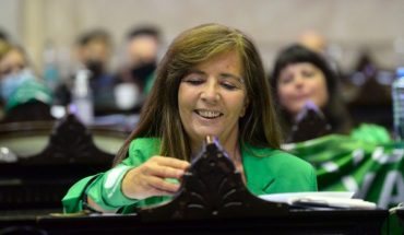 Gabriela Cerruti resigned her seat as a deputy and would assume the government
