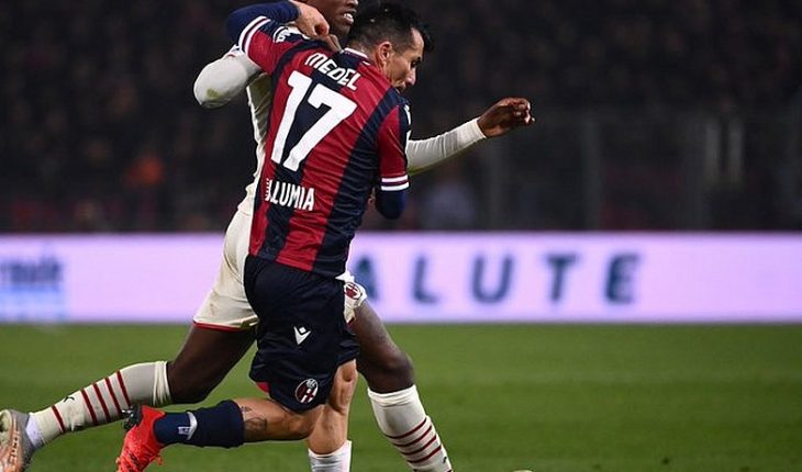 Gary Medel lo dio todo en disputada derrota del Bologna ante AC Milán