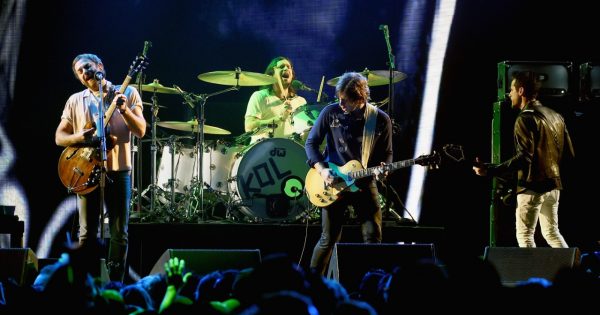 Kings of Leon cancela tour por la muerte de su madre — Rock&Pop