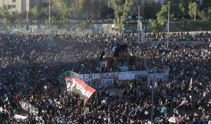 Massive demonstration and riots and looting marked the second anniversary of 18-O