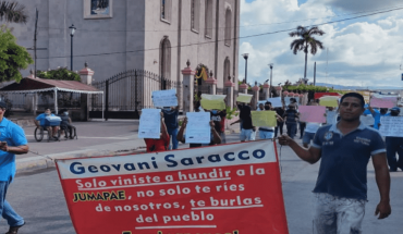 Sindicalizados de Jumapae bloquean calles en Escuinapa