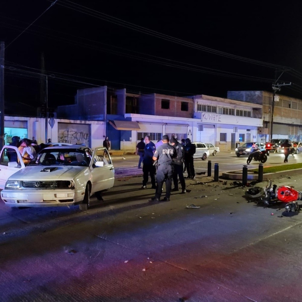 8-year-old boy dies after strong car and motorcycle crash in Mazatlan
