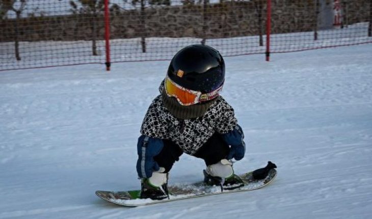 Bebé se hace viral por dominar el snowboard a los 11 meses — Rock&Pop