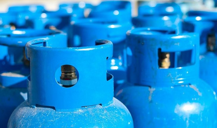 Comptroller warned that municipalities do not have powers to sell liquefied gas