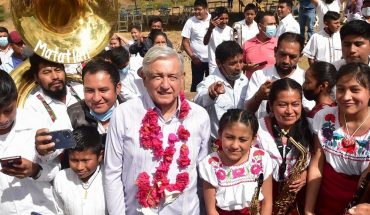 Dan “concierto privado” a AMLO durante su visita en Oaxaca