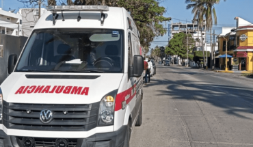 Dos autos protagonizan choque en avenida de Mazatlán