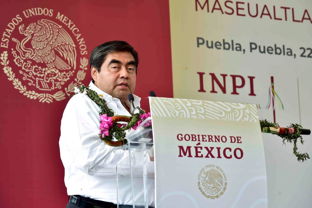 Exigen a gobierno de Puebla periodismo libre en e-consulta y El Popular