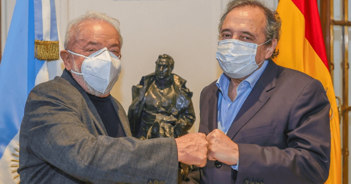 Lula met with Alfonsín in Spain and they agreed to deepen regional integration