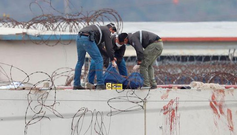 Matanza al interior de una cárcel deja al menos 68 reos muertos y 25 heridos en Ecuador