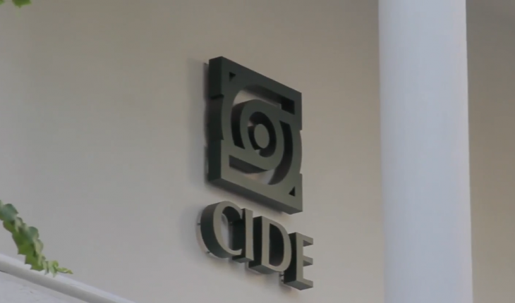 Piden restitución de secretaria académica del CIDE; ‘no fue despedida’