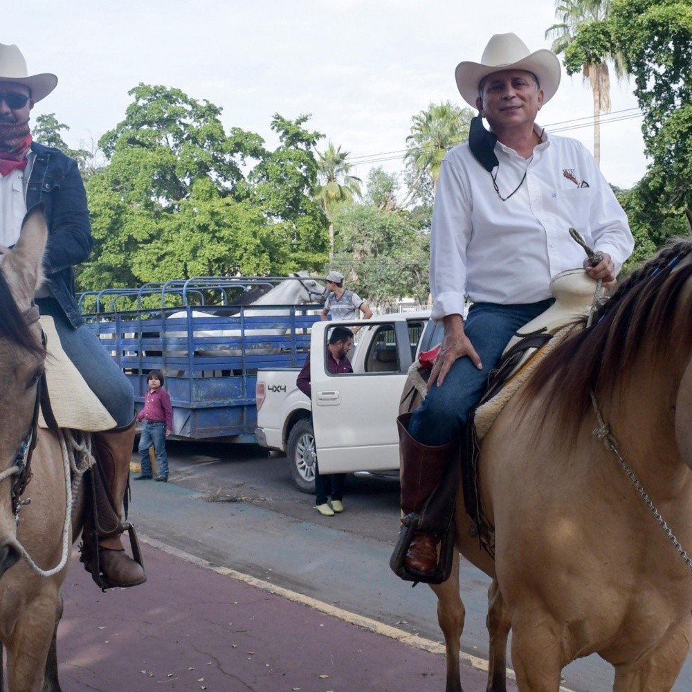 The traditional annual cavalcade of Culiacán resumes