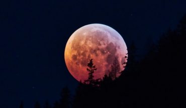 ¿Cómo y a qué hora ver el eclipse de luna parcial?