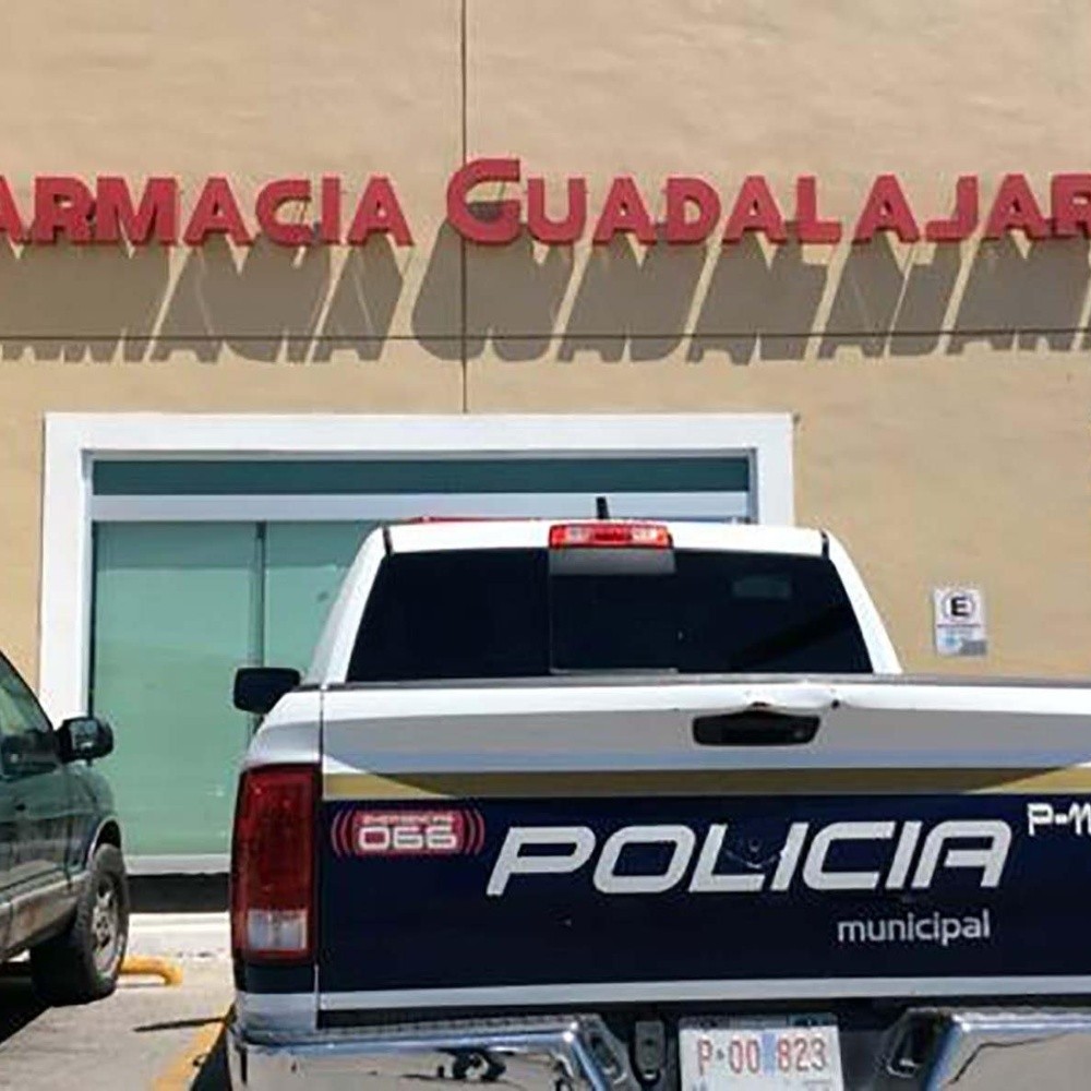 Abate policía a presunto ladrón de una farmacia en Jalisco