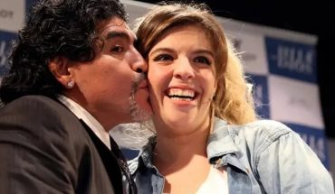 Anuncia serie documental sobre Maradona basada en el relato de su hija Dalma