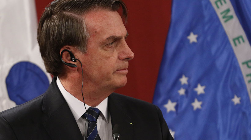 Bolsonaro envió "saludo formal" al Presidente electo y dijo que 55% votó "por el tal" Boric