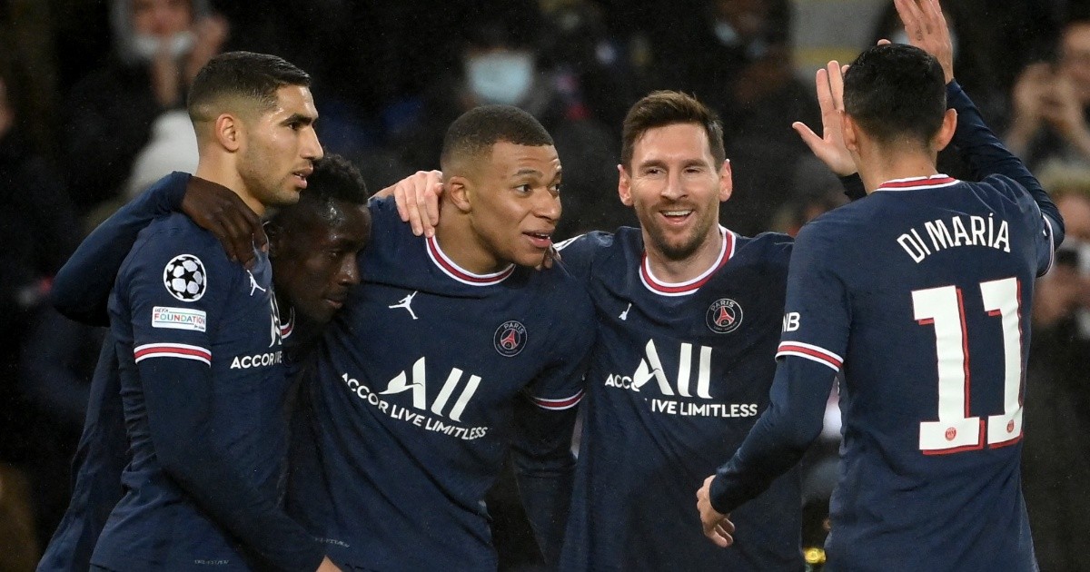 Con un doblete de Messi y Mbappé, París Saint Germain venció a Brujas