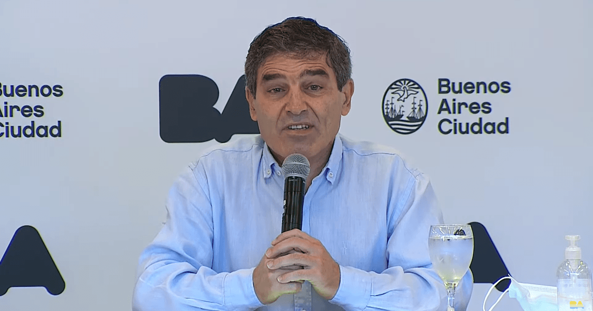 Fernán Quirós: "We do not imagine the need to expand the sanitary pass to more places"