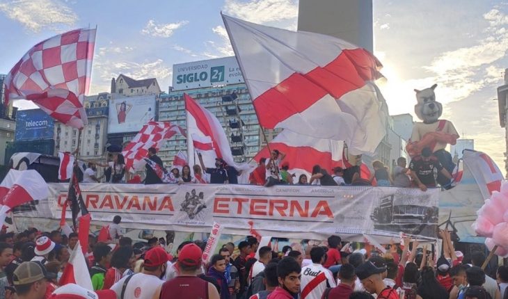 From the Obelisk to the Monumental: the third Eternal Caravan of River fans