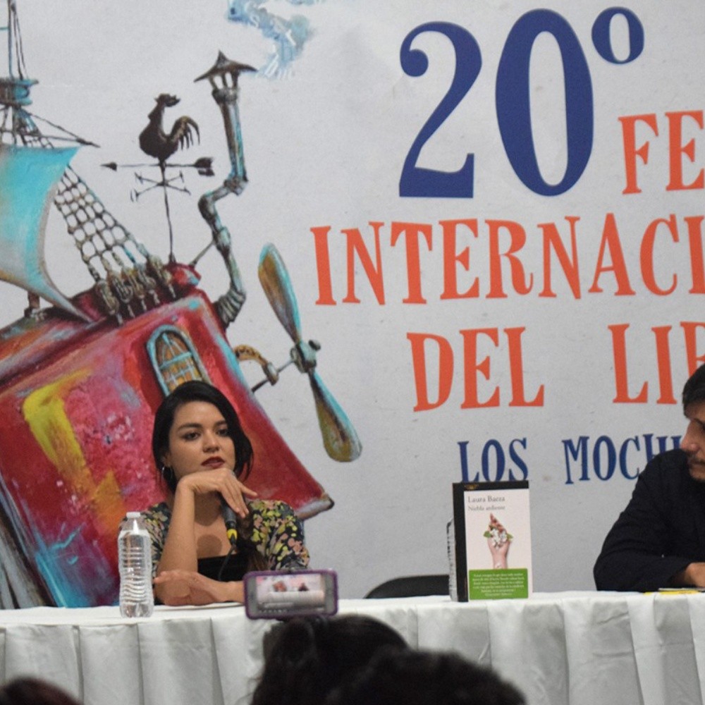 Laura Baeza presenta su novela Niebla ardiente en la FIL Los Mochis