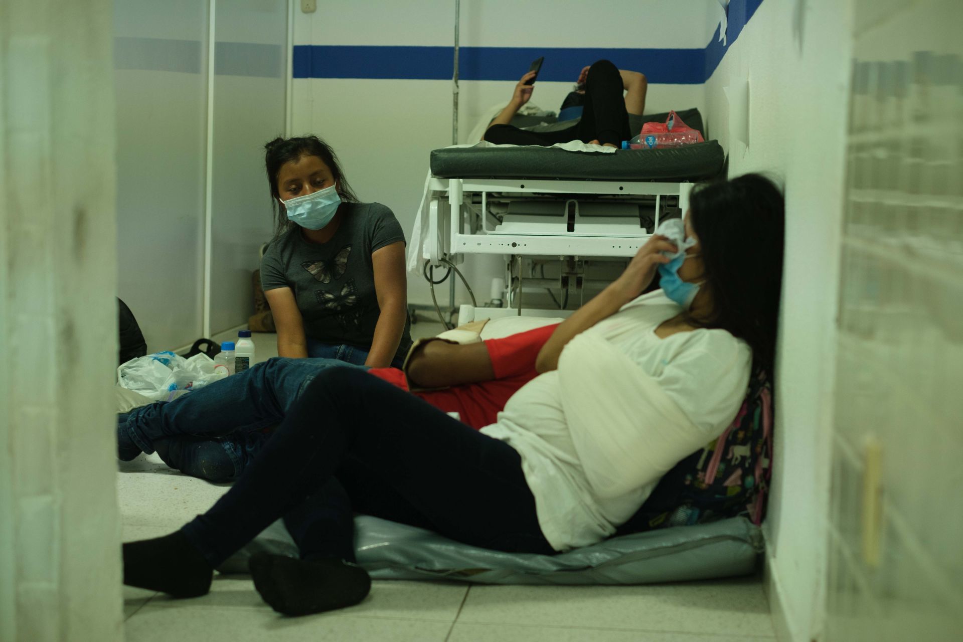 Ofrecen visas a migrantes dados de alta luego de accidente en Chiapas