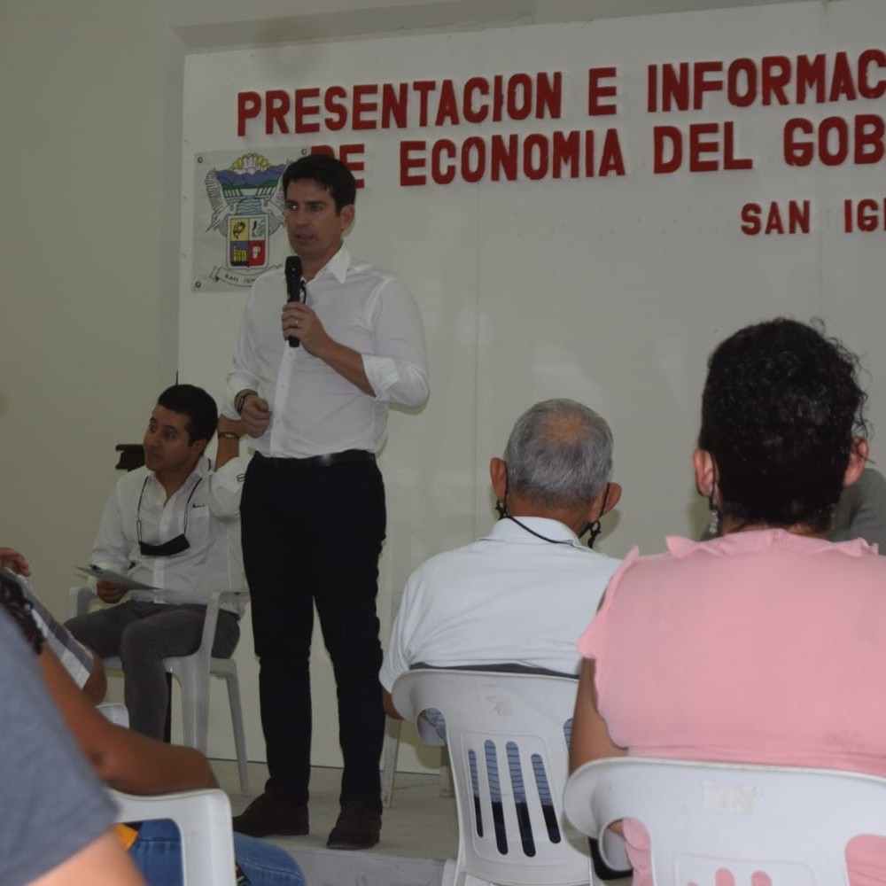 Sinaloa Secretary of Economic Development Visits San Ignacio