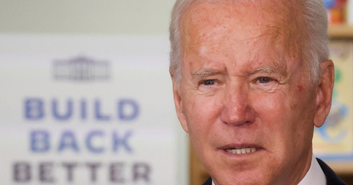 USA. U.S.: Democratic Senator Truncates Joe Biden's Most Important Project