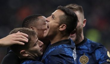 [VIDEO] Alexis anotó un golazo en goleada del Inter sobre Cagliari