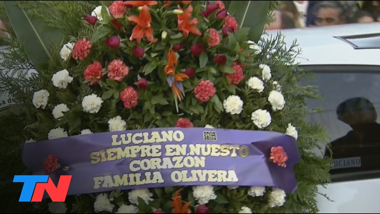 Familiares y amigos despiden a Luciano Olivera, el chico asesinado en Miramar