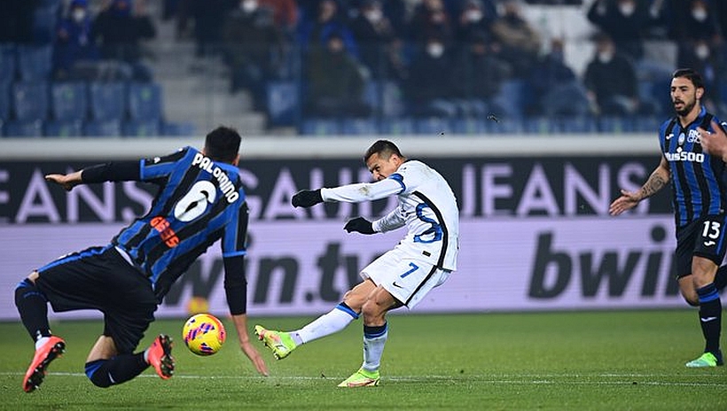 Alexis y Vidal dijeron presente en empate del Inter ante el Atalanta