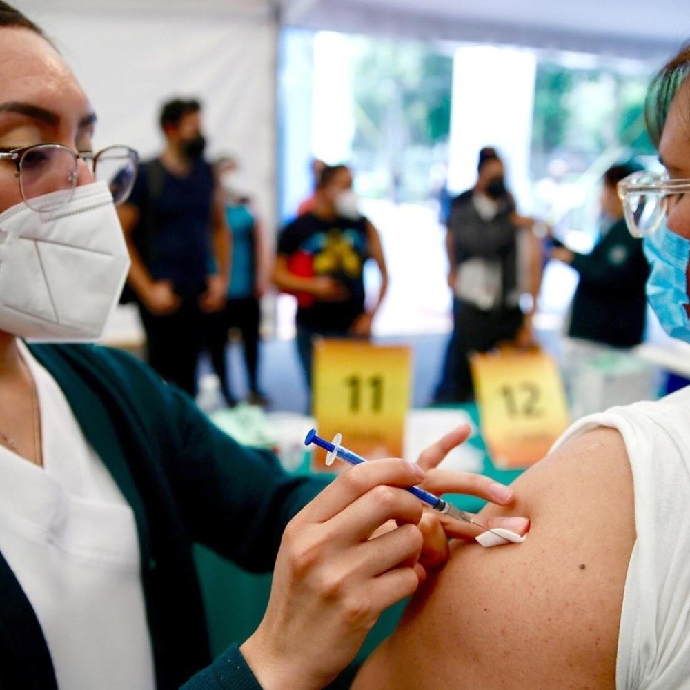 Arranca vacunación a maestros en Puebla, CDMX, Chiapas y Sonora