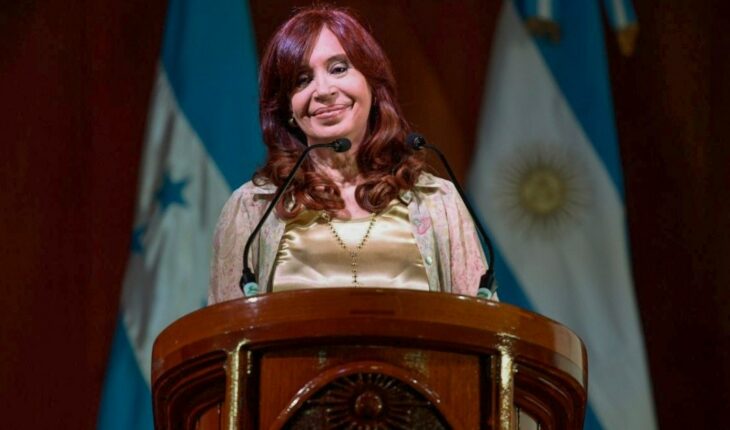 CFK: “Del mismo modo que se financiaban golpes militares, se financian golpes judiciales”